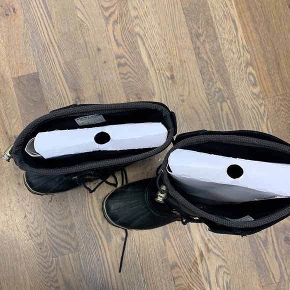 Sorel Winter Boots - Picture 3 of 4